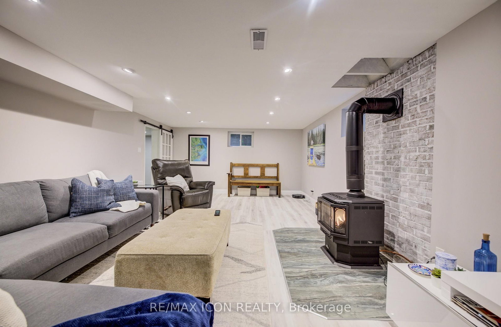 27 Lowrey Avenue S - Photo 40