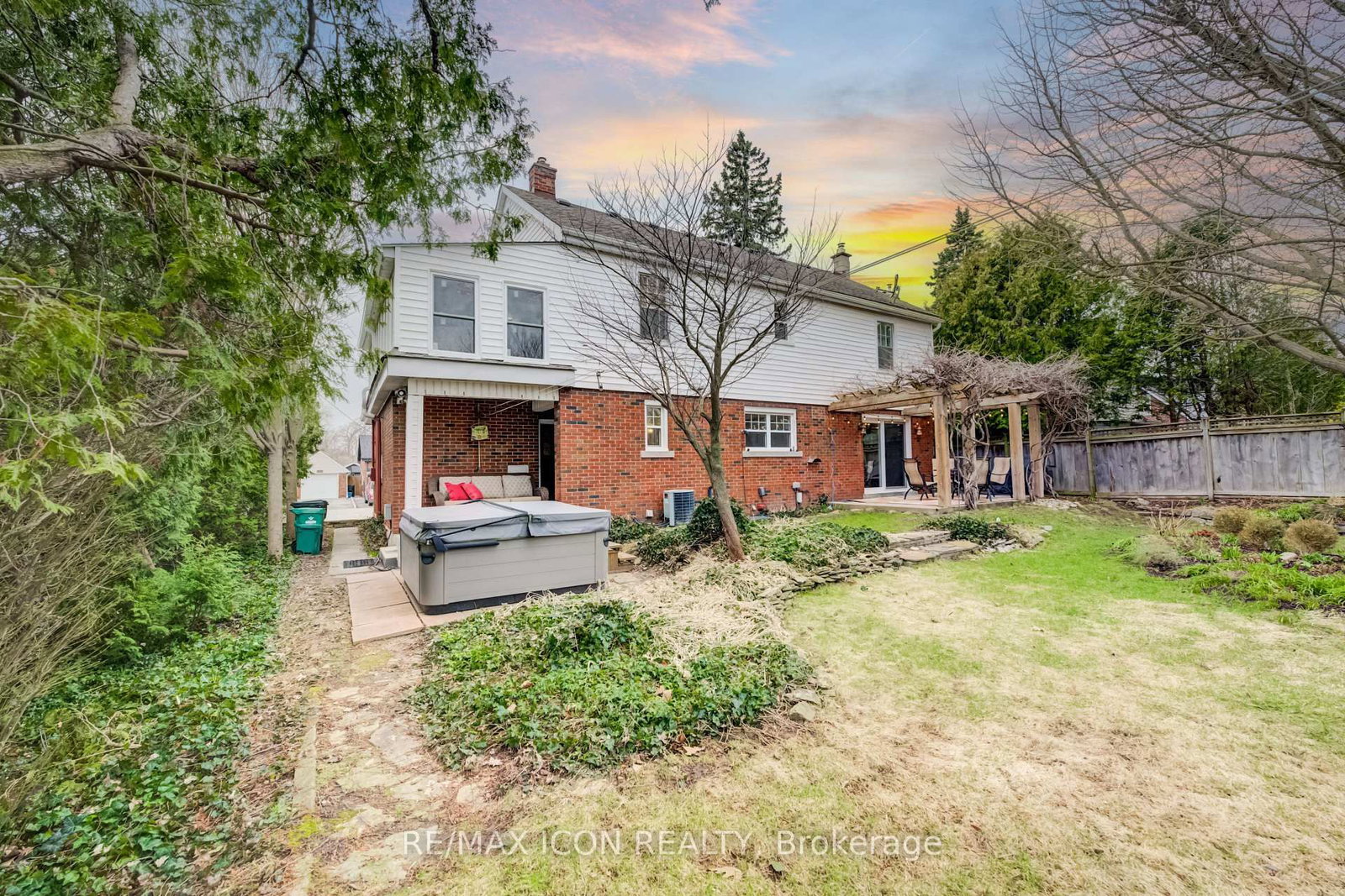 27 Lowrey Avenue S - Photo 44
