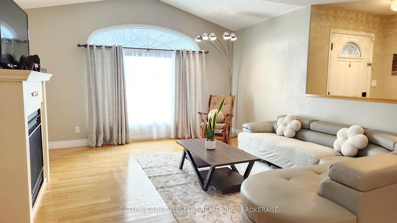 178 Langfield St, Kingston, K7P 3J3 | Image 3