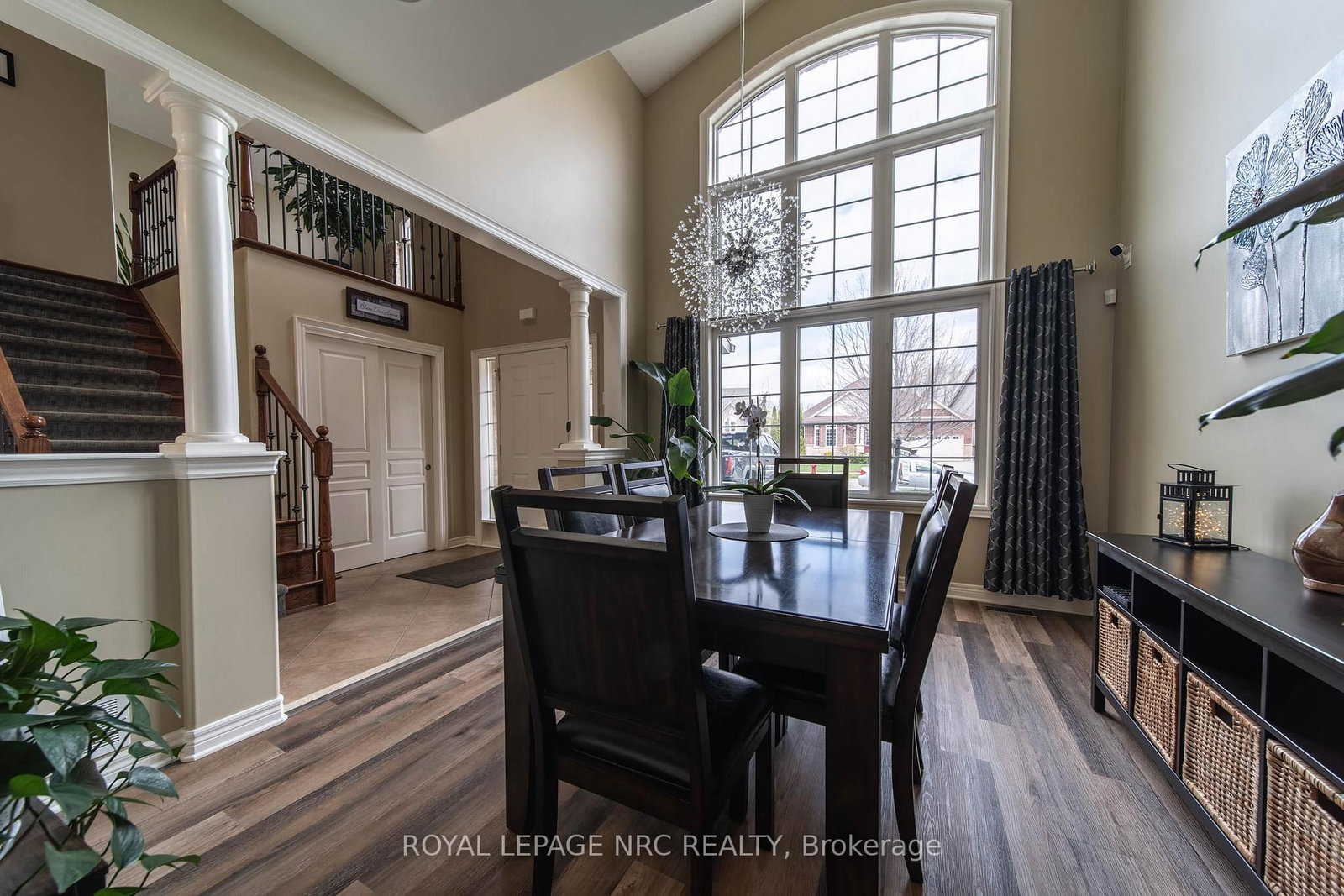 Detached House for sale at 325 Hillsdale Road, Welland, Ontario, L3C 7M2 - Coyle Creek - MLS: X12962960