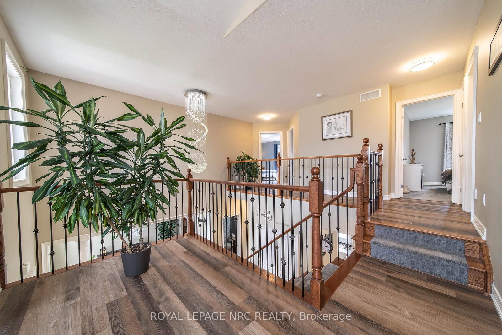 Detached House for sale at 325 Hillsdale Road, Welland, Ontario, L3C 7M2 - Coyle Creek - MLS: X12962960