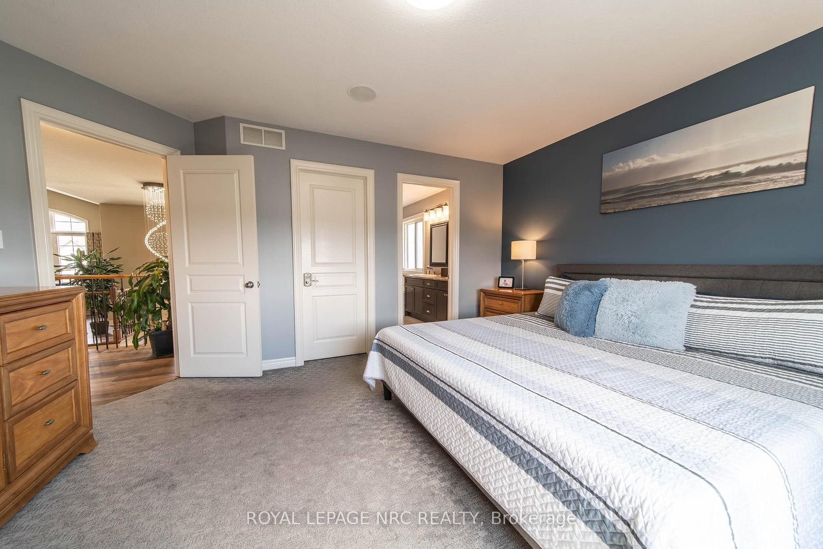 Detached House for sale at 325 Hillsdale Road, Welland, Ontario, L3C 7M2 - Coyle Creek - MLS: X12962960