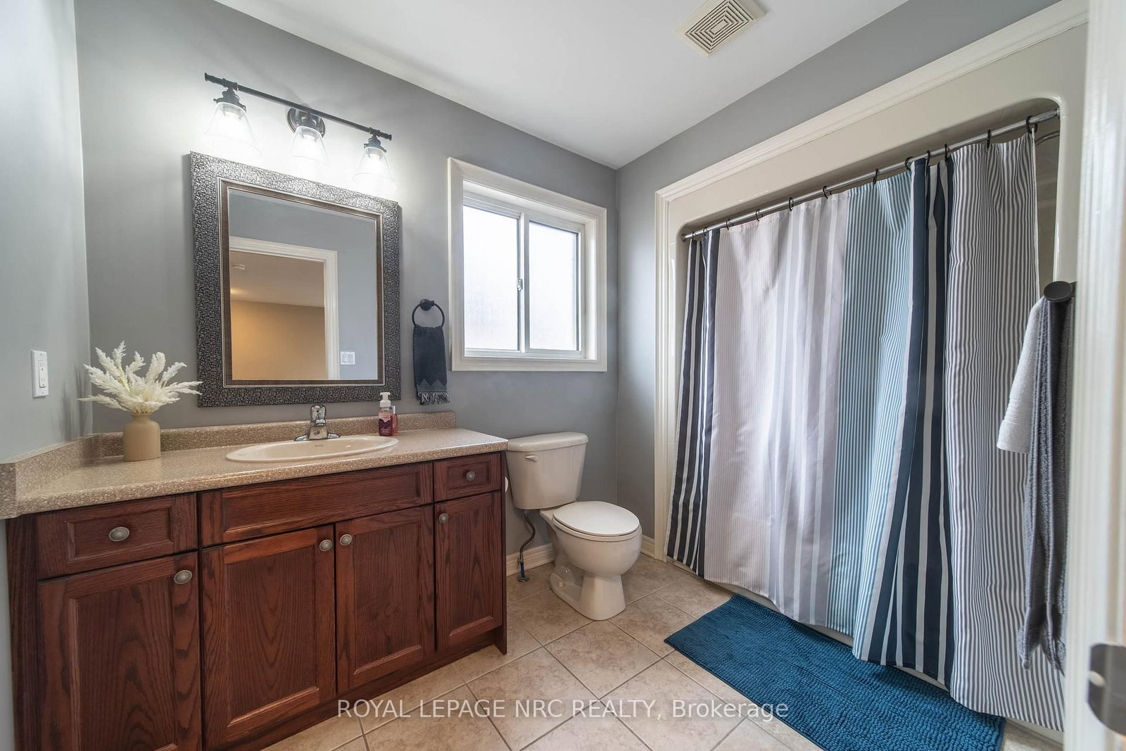 Detached House for sale at 325 Hillsdale Road, Welland, Ontario, L3C 7M2 - Coyle Creek - MLS: X12962960