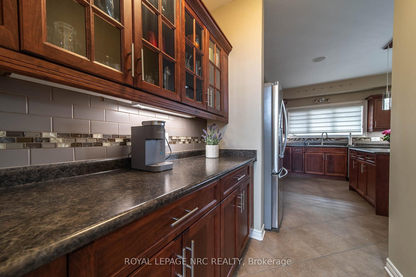 Detached House for sale at 325 Hillsdale Road, Welland, Ontario, L3C 7M2 - Coyle Creek - MLS: X12962960