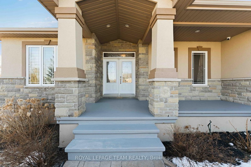 6868 Sparkling Lake Way, Greely, K4P 1R7 | Image 3