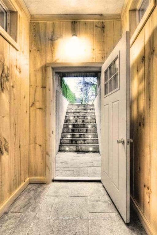 Basement - 877 Waterloo Street