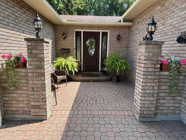 1429 Holy Cross Boulevard