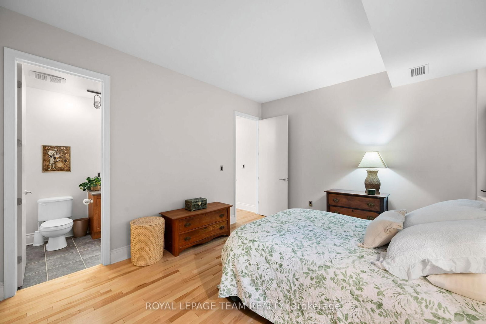 260 Besserer Street • #202 • Ottawa, ON photo 23