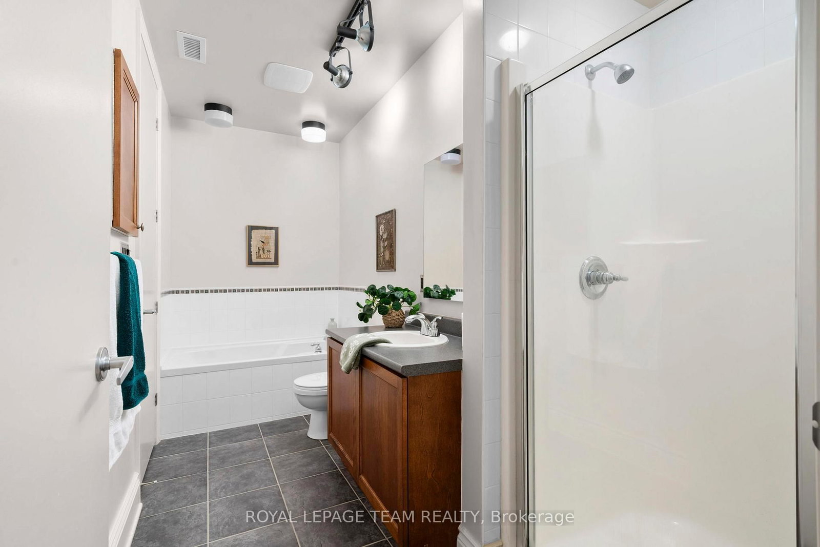 260 Besserer Street • #202 • Ottawa, ON photo 24