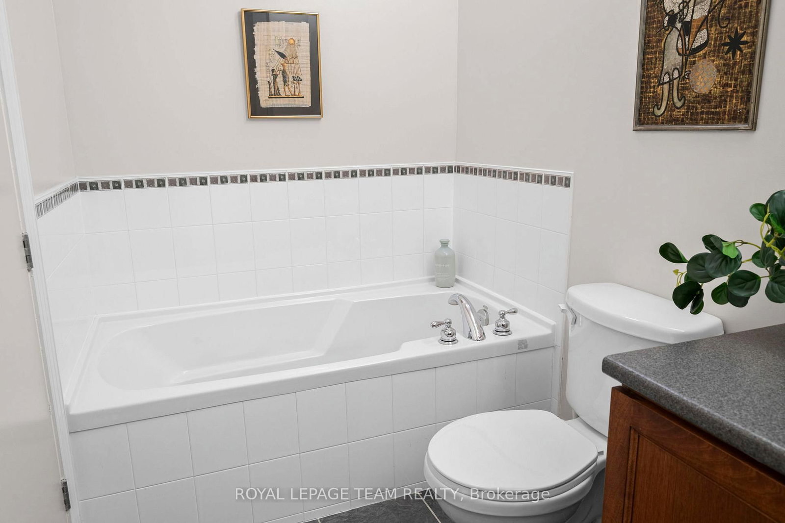 260 Besserer Street • #202 • Ottawa, ON photo 25