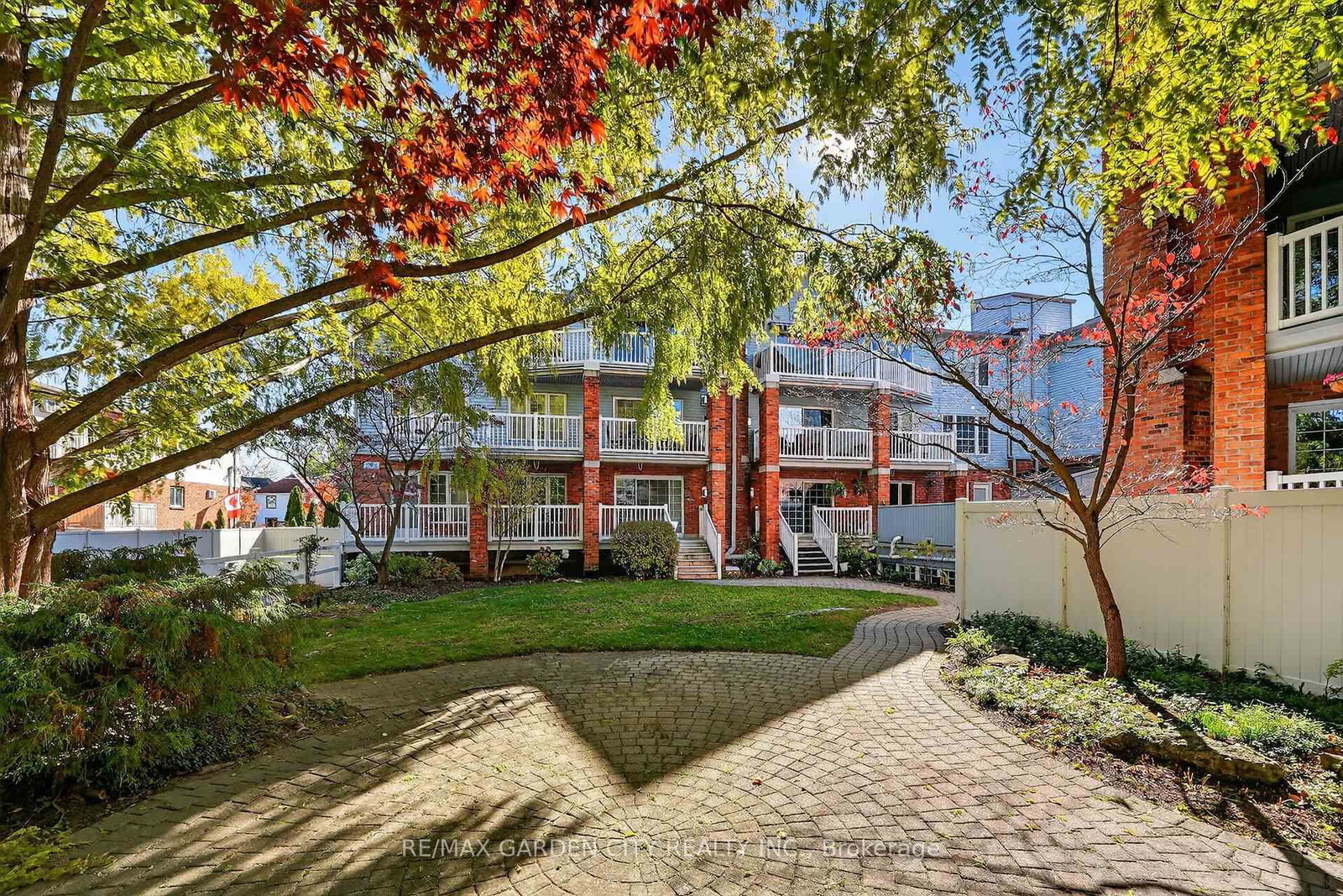 70 Main Street, Unit 201 - Photo 33