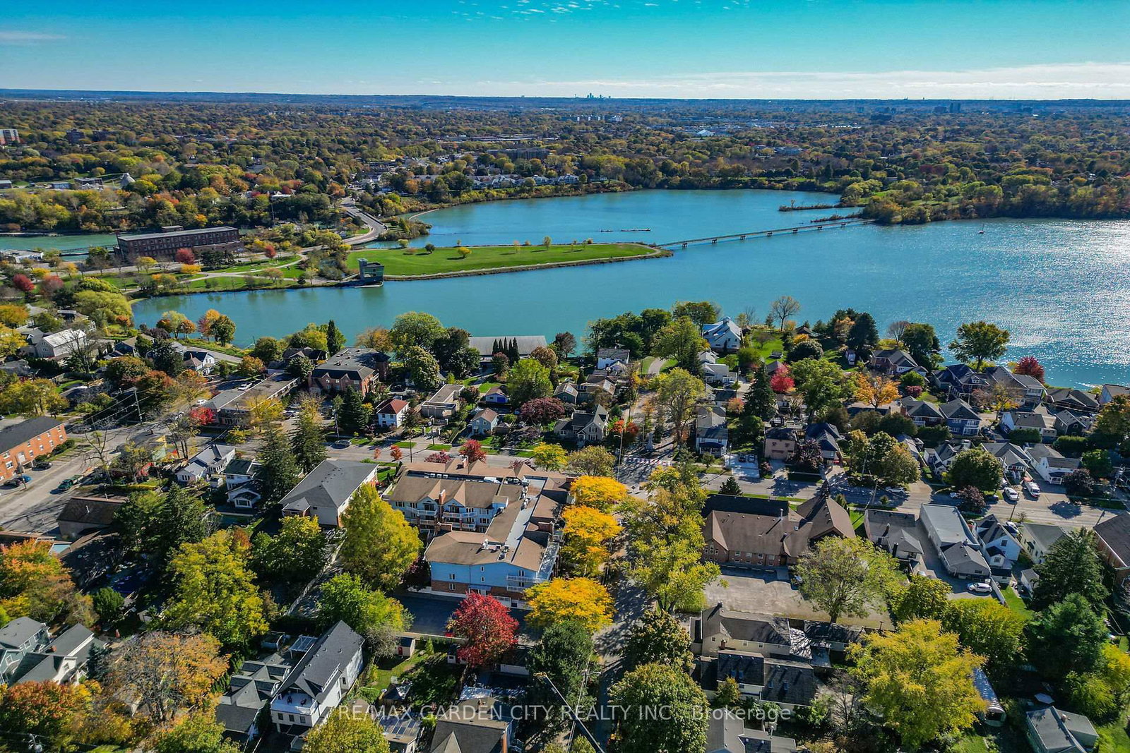 70 Main Street, Unit 201 - Photo 40