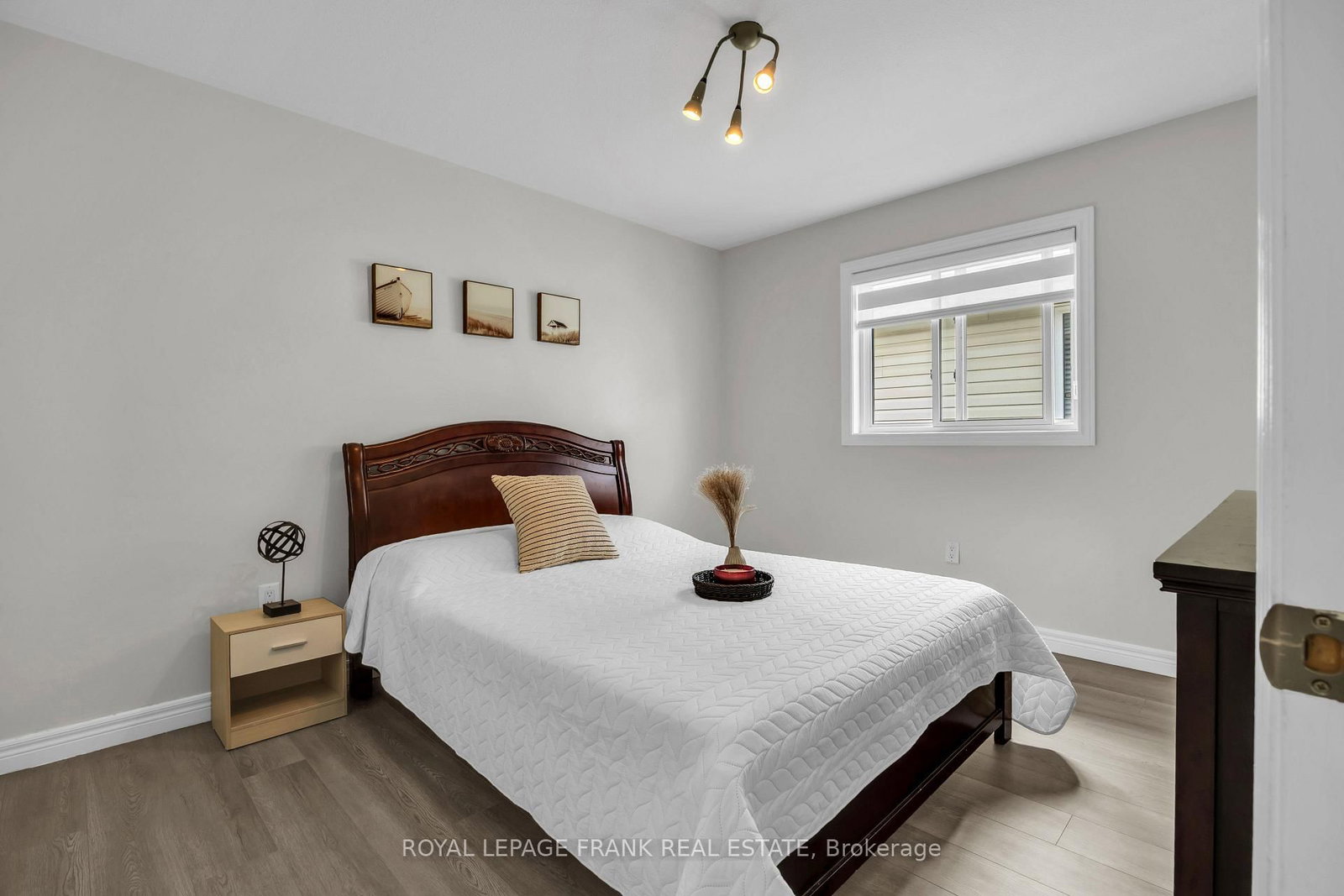 Detached House for sale at 375 St Lawrence Drive, Welland, Ontario, L3C 7H7 - N. Welland - MLS: X12963270