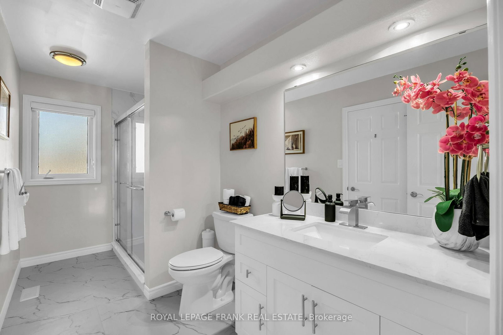 Detached House for sale at 375 St Lawrence Drive, Welland, Ontario, L3C 7H7 - N. Welland - MLS: X12963270