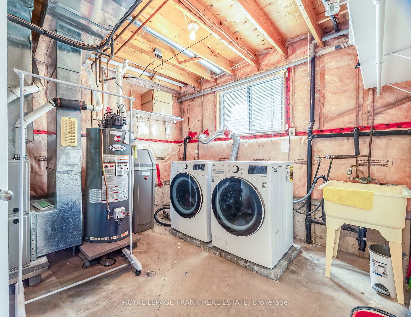 Detached House for sale at 375 St Lawrence Drive, Welland, Ontario, L3C 7H7 - N. Welland - MLS: X12963270