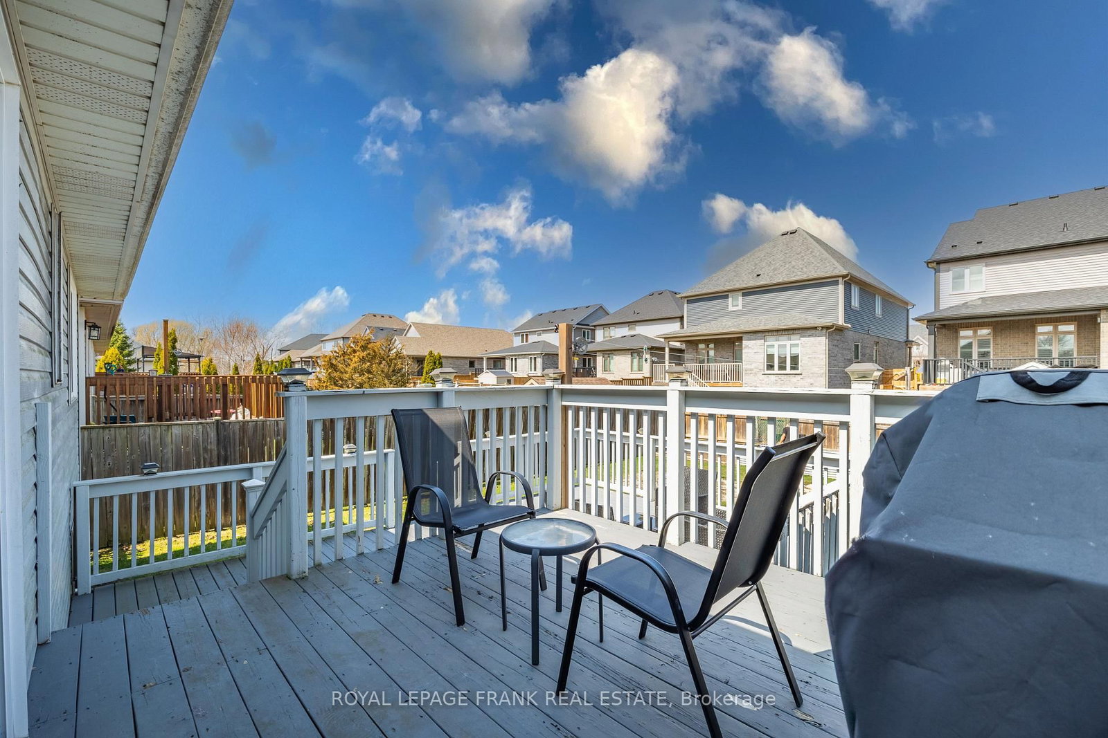 Detached House for sale at 375 St Lawrence Drive, Welland, Ontario, L3C 7H7 - N. Welland - MLS: X12963270