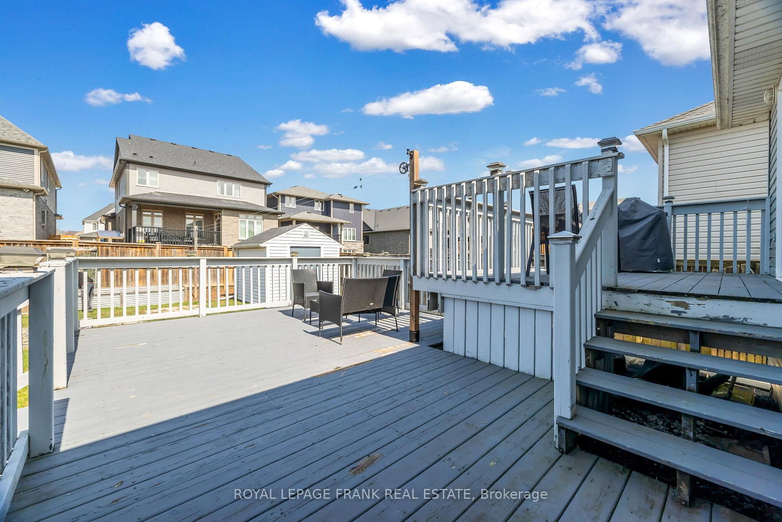 Detached House for sale at 375 St Lawrence Drive, Welland, Ontario, L3C 7H7 - N. Welland - MLS: X12963270