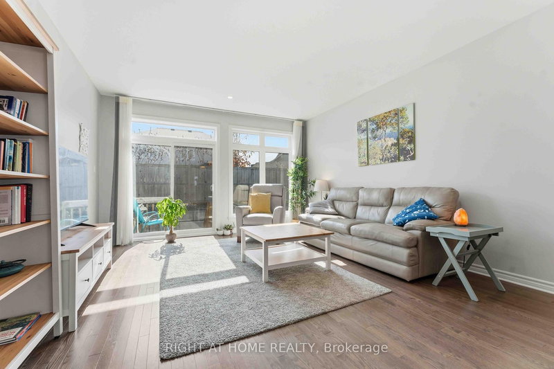 272 Maygrass Way, Ottawa, K2S 2K9 | Image 3