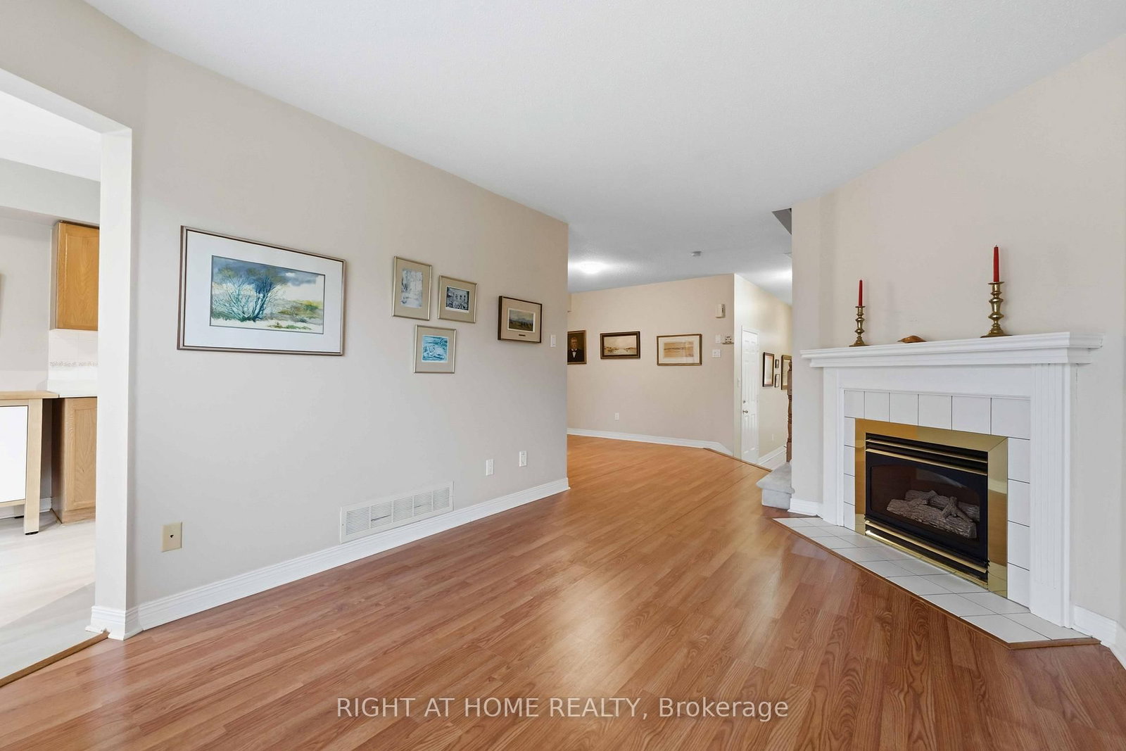 Townhouse for sale at 220 Windhurst Drive, Ottawa, Ontario, K2G 6H9 - Barrhaven East - MLS: X12963304