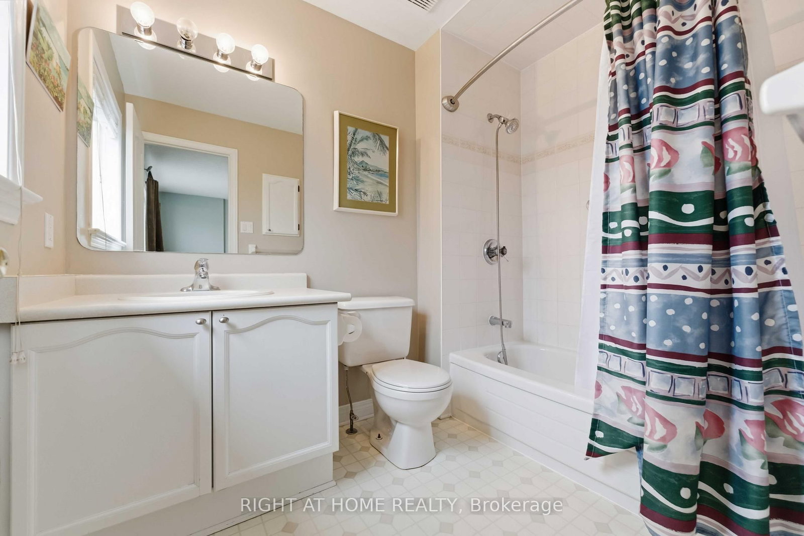 Townhouse for sale at 220 Windhurst Drive, Ottawa, Ontario, K2G 6H9 - Barrhaven East - MLS: X12963304