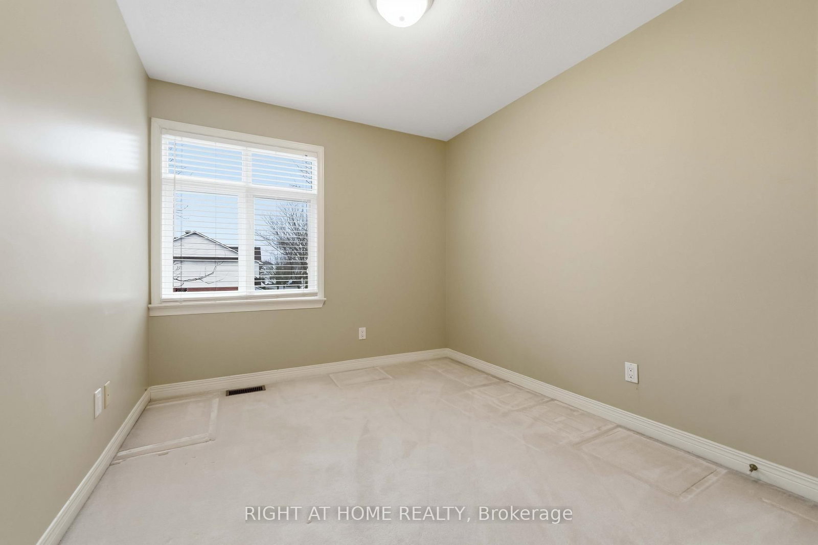 Townhouse for sale at 220 Windhurst Drive, Ottawa, Ontario, K2G 6H9 - Barrhaven East - MLS: X12963304
