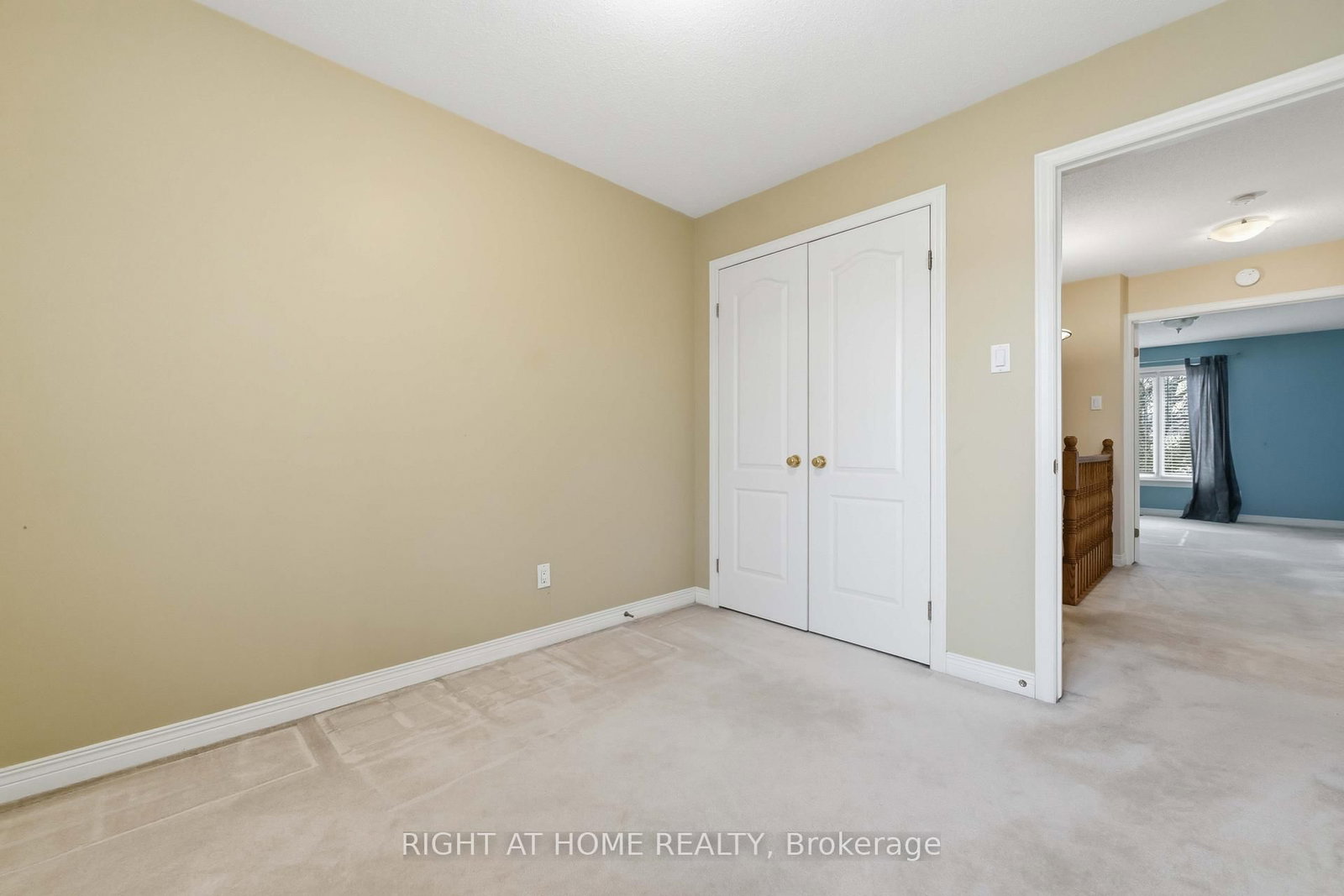 Townhouse for sale at 220 Windhurst Drive, Ottawa, Ontario, K2G 6H9 - Barrhaven East - MLS: X12963304