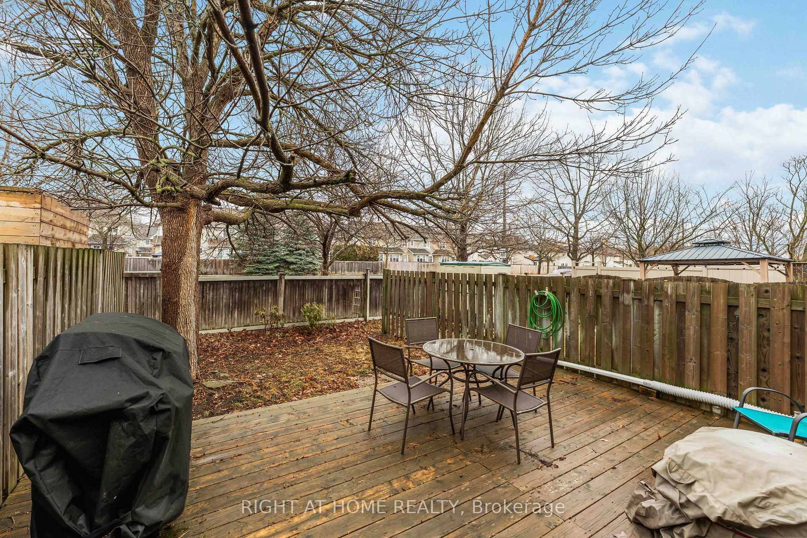 Townhouse for sale at 220 Windhurst Drive, Ottawa, Ontario, K2G 6H9 - Barrhaven East - MLS: X12963304