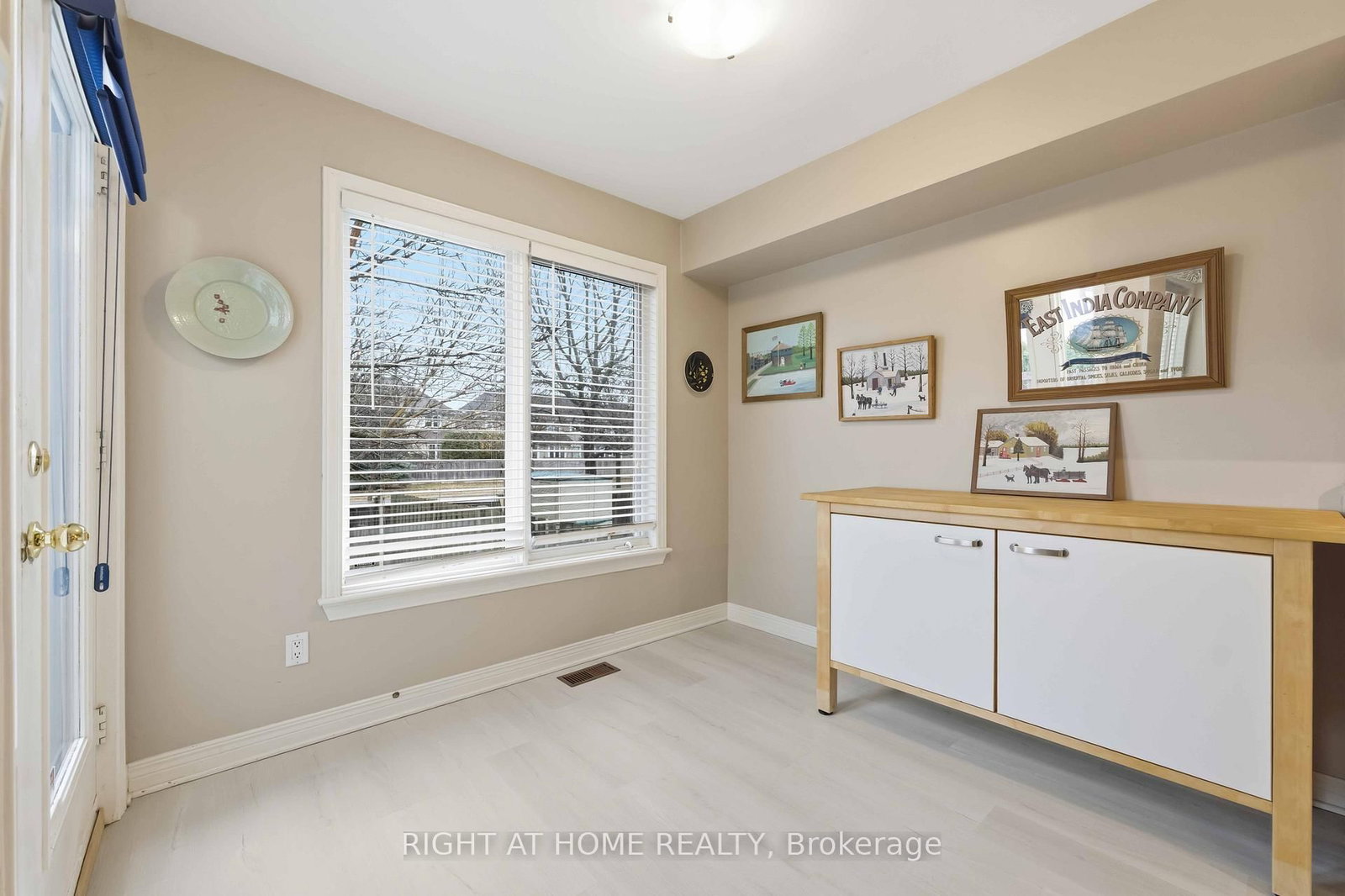 Townhouse for sale at 220 Windhurst Drive, Ottawa, Ontario, K2G 6H9 - Barrhaven East - MLS: X12963304