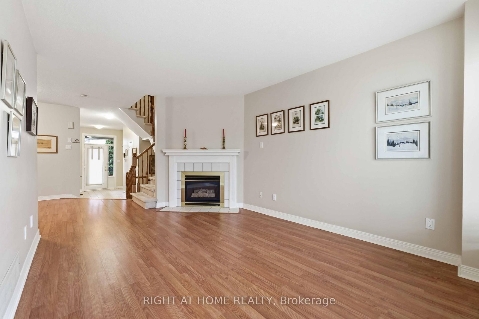 Townhouse for sale at 220 Windhurst Drive, Ottawa, Ontario, K2G 6H9 - Barrhaven East - MLS: X12963304