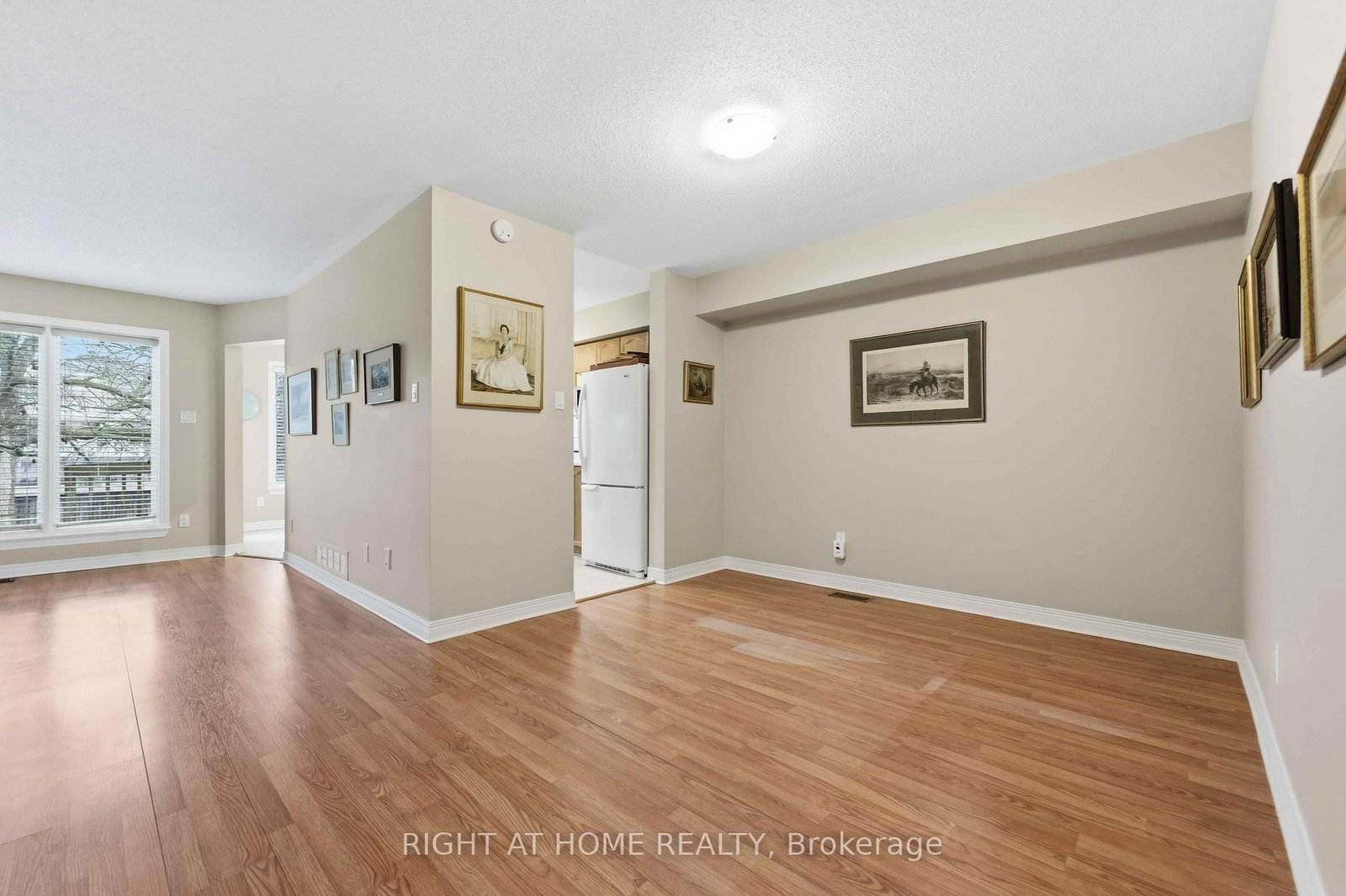 Townhouse for sale at 220 Windhurst Drive, Ottawa, Ontario, K2G 6H9 - Barrhaven East - MLS: X12963304