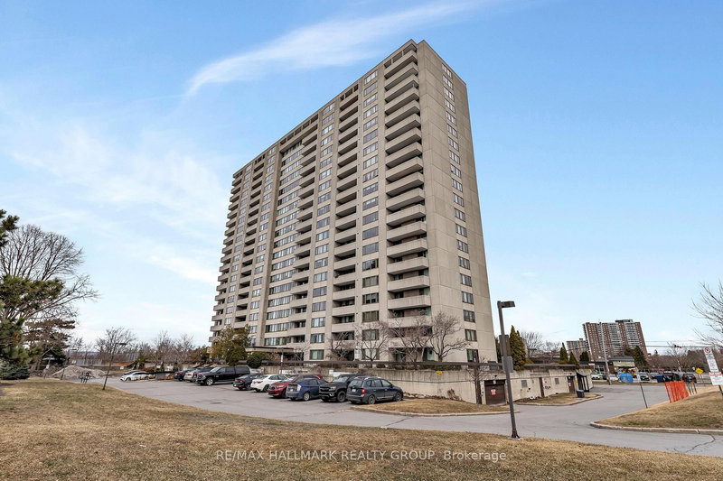 home for sale on 1706-2625 Regina Street