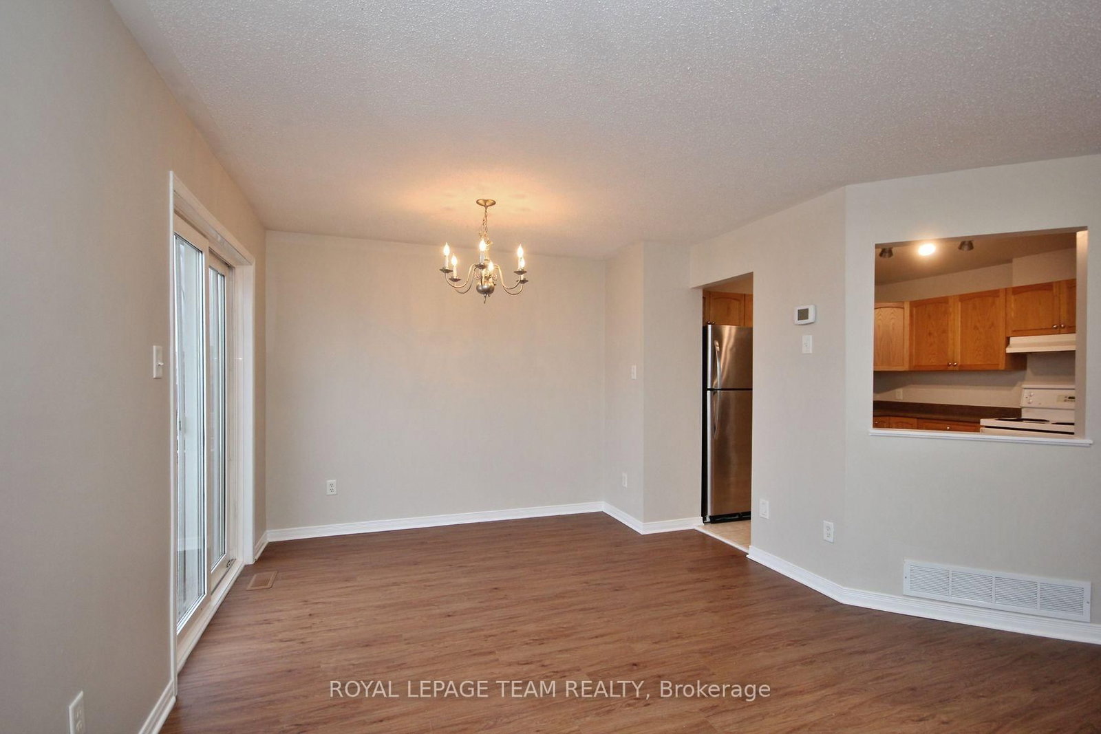 Townhouse for sale at 139 Oakfield Crescent, Ottawa, Ontario, K2J 5H8 - Barrhaven - Longfields - MLS: X12963508