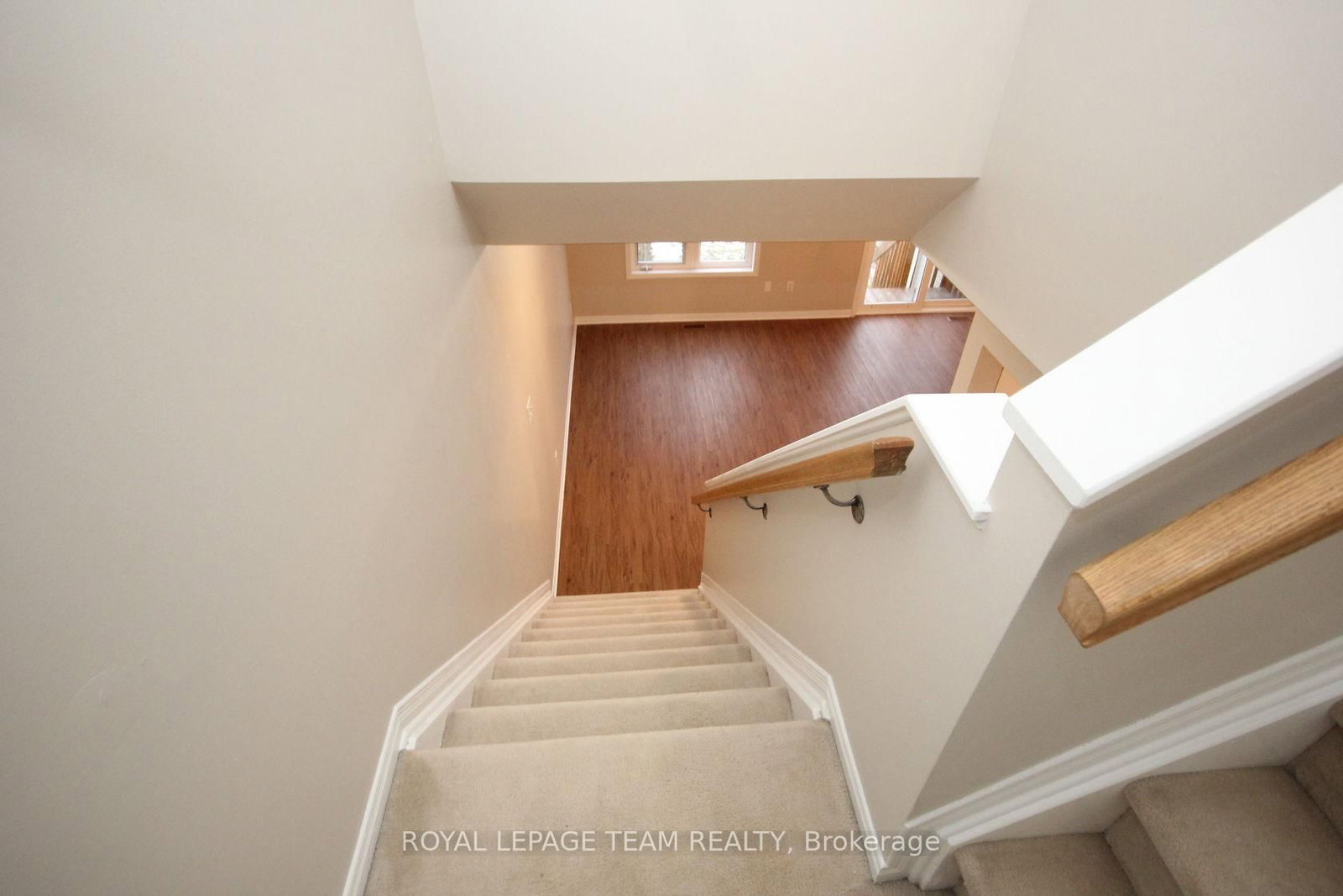 Townhouse for sale at 139 Oakfield Crescent, Ottawa, Ontario, K2J 5H8 - Barrhaven - Longfields - MLS: X12963508