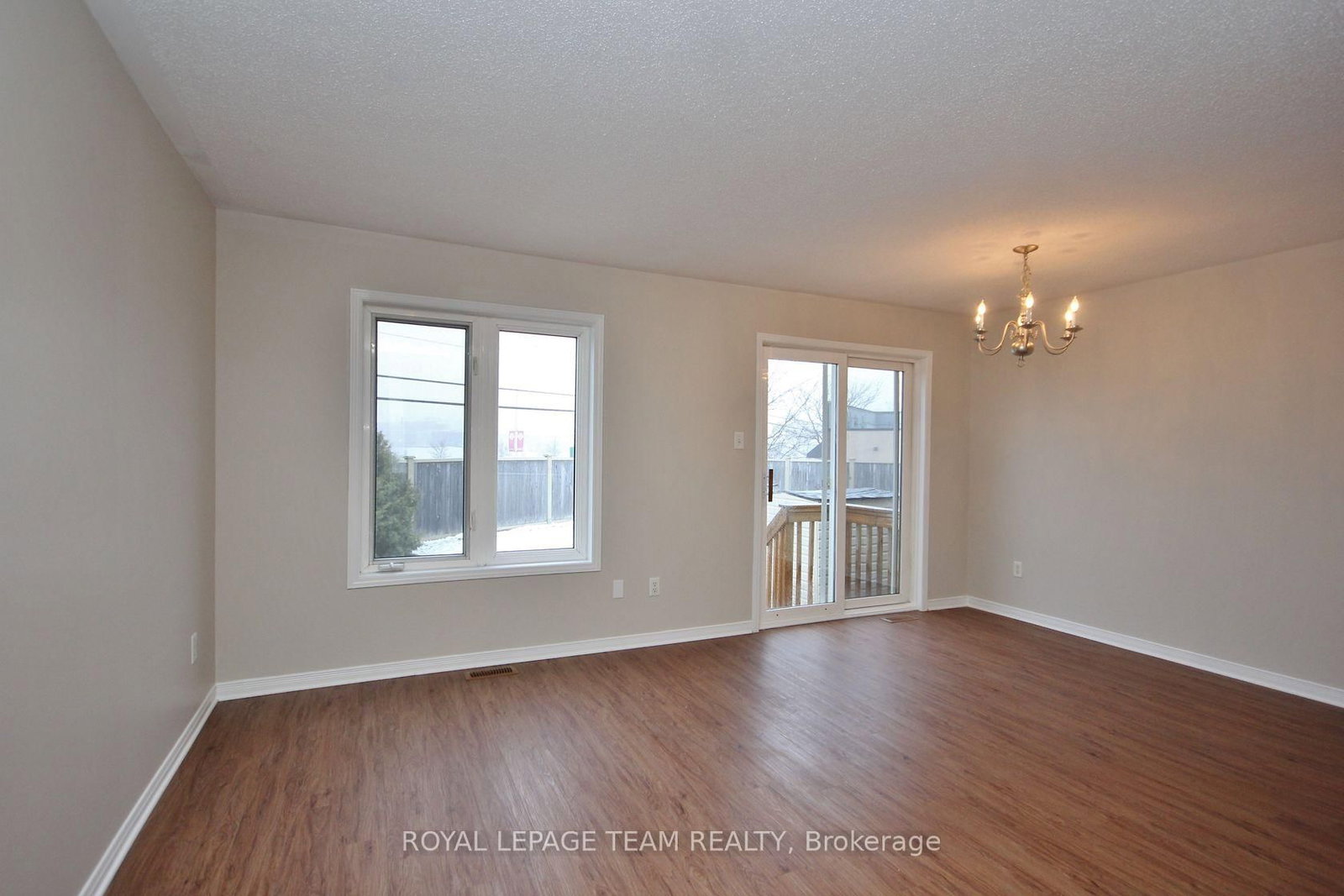 Townhouse for sale at 139 Oakfield Crescent, Ottawa, Ontario, K2J 5H8 - Barrhaven - Longfields - MLS: X12963508