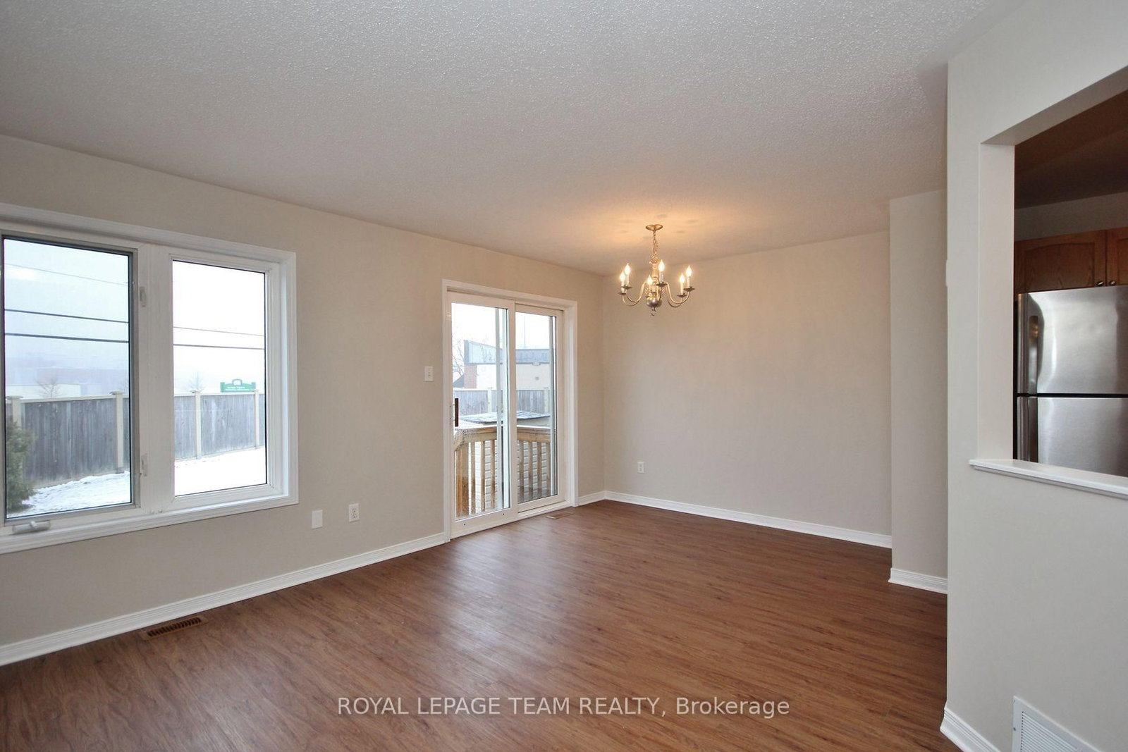 Townhouse for sale at 139 Oakfield Crescent, Ottawa, Ontario, K2J 5H8 - Barrhaven - Longfields - MLS: X12963508