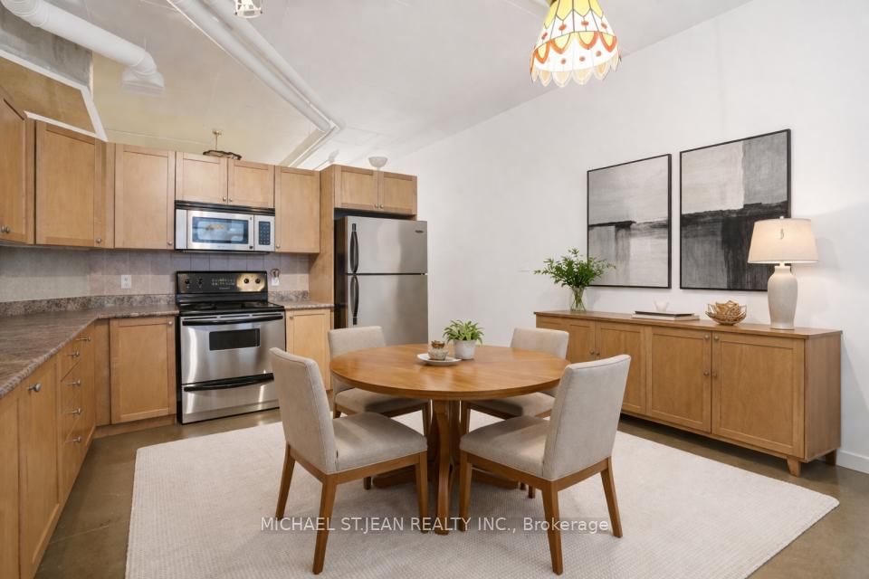 Condo for sale at 511-66 Bay Street, Hamilton, Ontario, L8P 4Z6 - Durand - MLS: X12963534