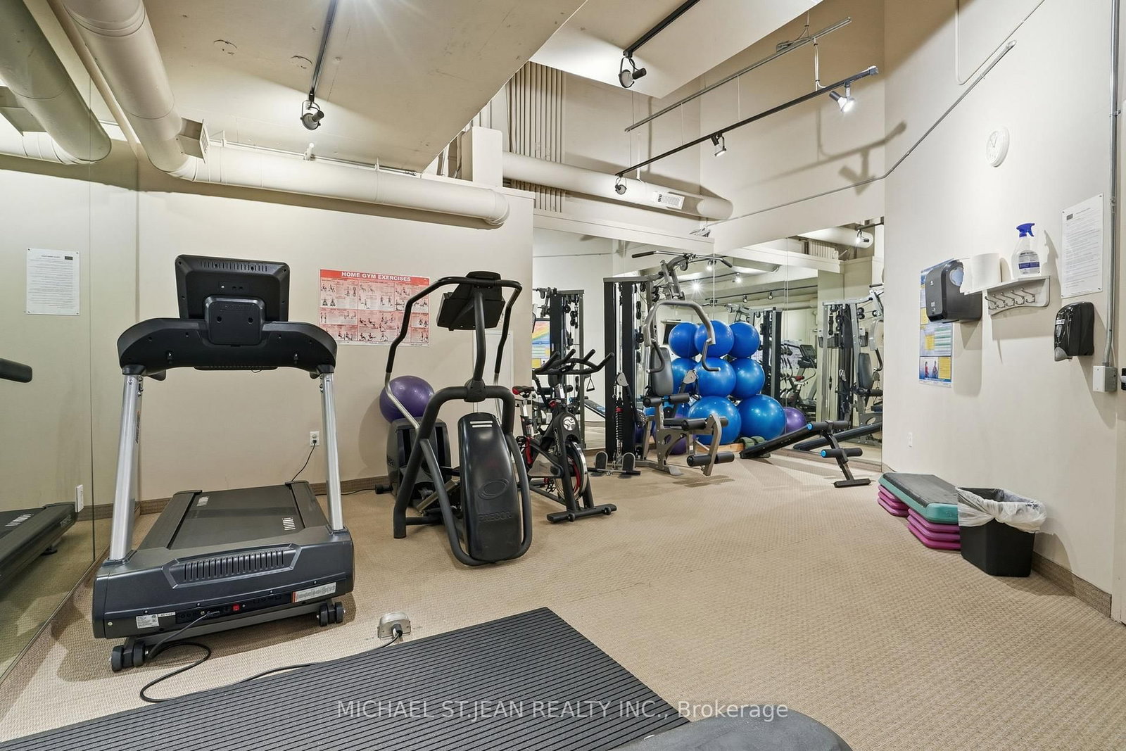 Condo for sale at 511-66 Bay Street, Hamilton, Ontario, L8P 4Z6 - Durand - MLS: X12963534