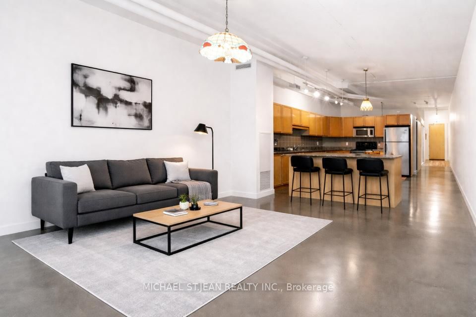 Condo for sale at 511-66 Bay Street, Hamilton, Ontario, L8P 4Z6 - Durand - MLS: X12963534