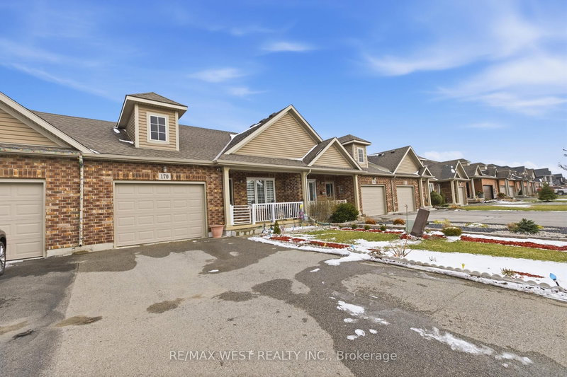 170 Silverwood Ave, Welland, L3C 0B7 | Image 2