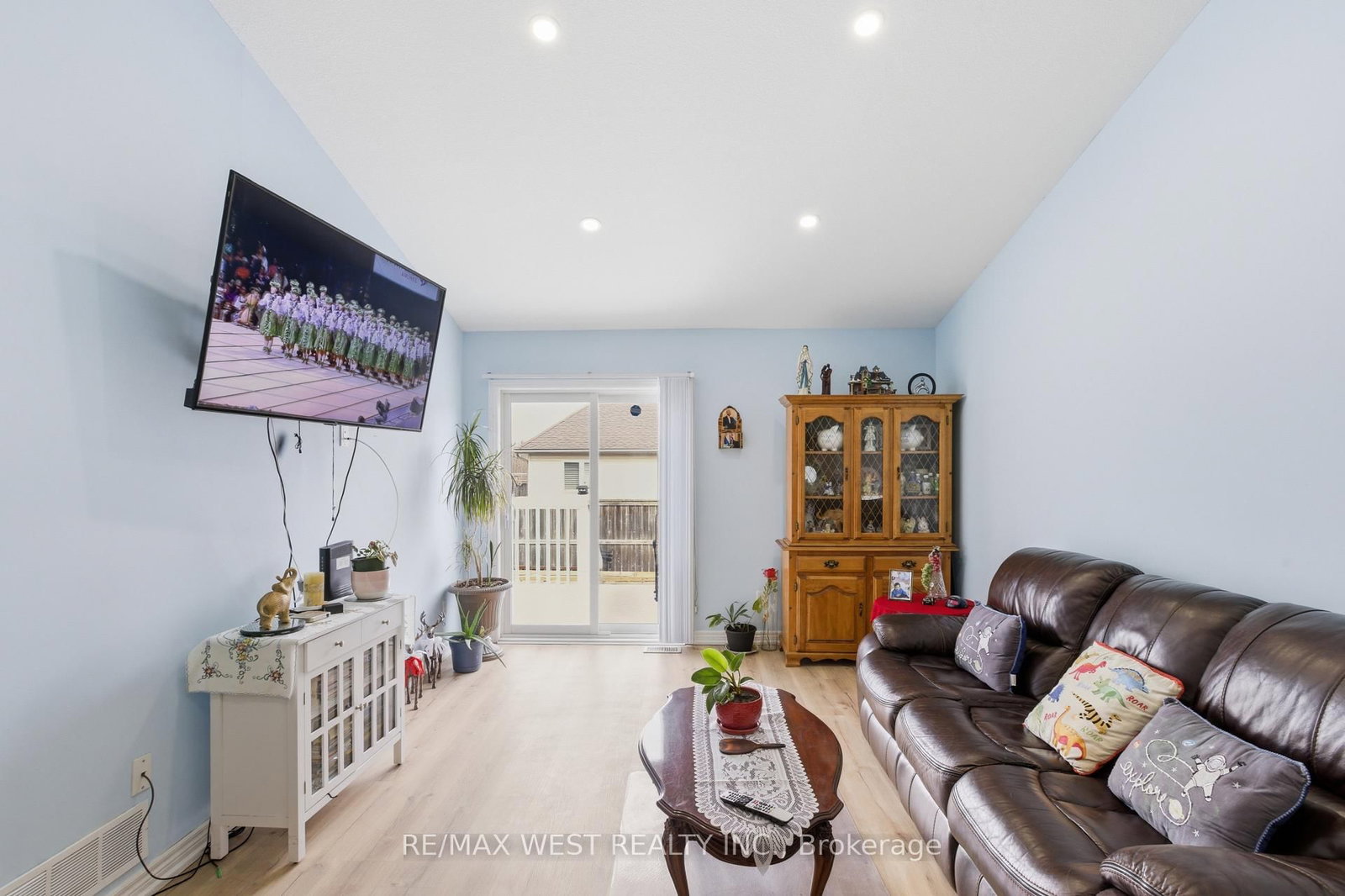 170 Silverwood Avenue - Photo 20