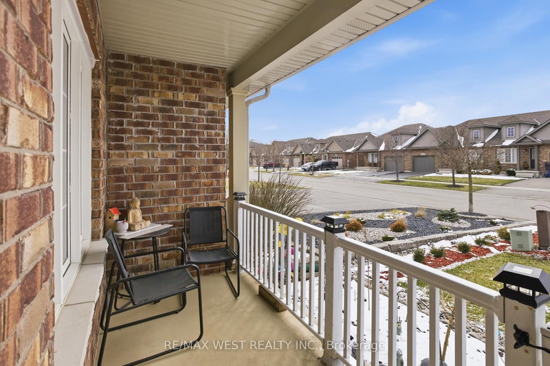 170 Silverwood Ave, Welland, L3C 0B7 | Image 3