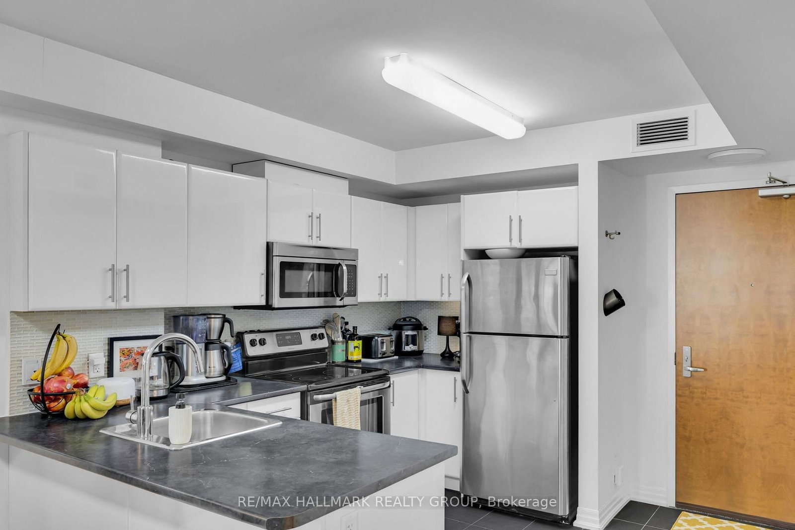 242 Rideau Street, Unit 803 - Photo 18