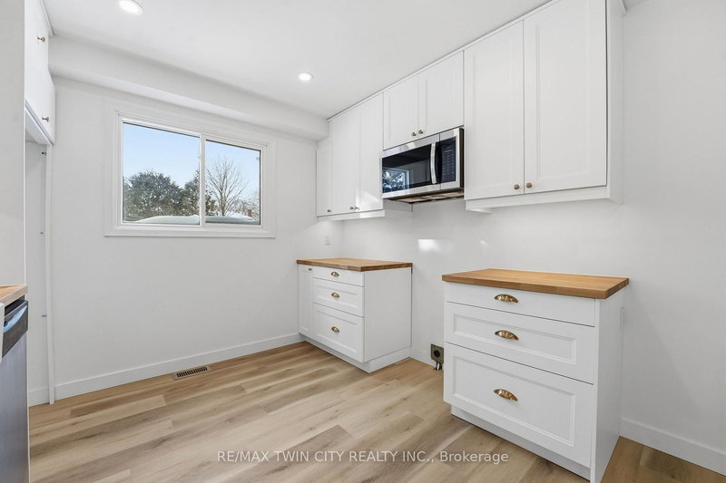 20C-35 Oakhill Dr, Brantford — 12