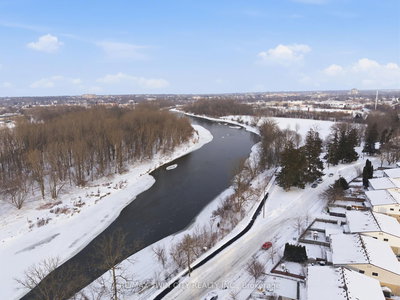 20C-35 Oakhill Dr, Brantford — 3