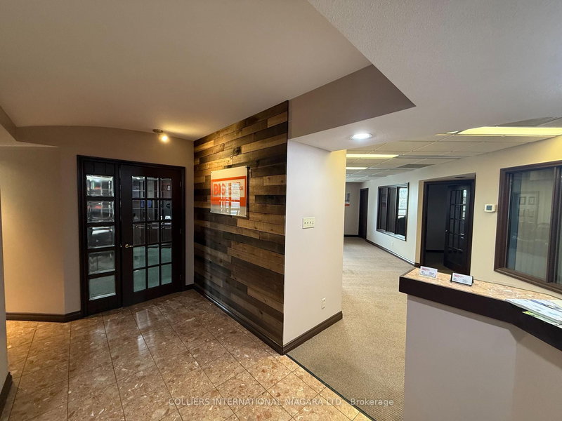 6710 Drummond Rd, Niagara Falls, L2G 4P1 | Image 3