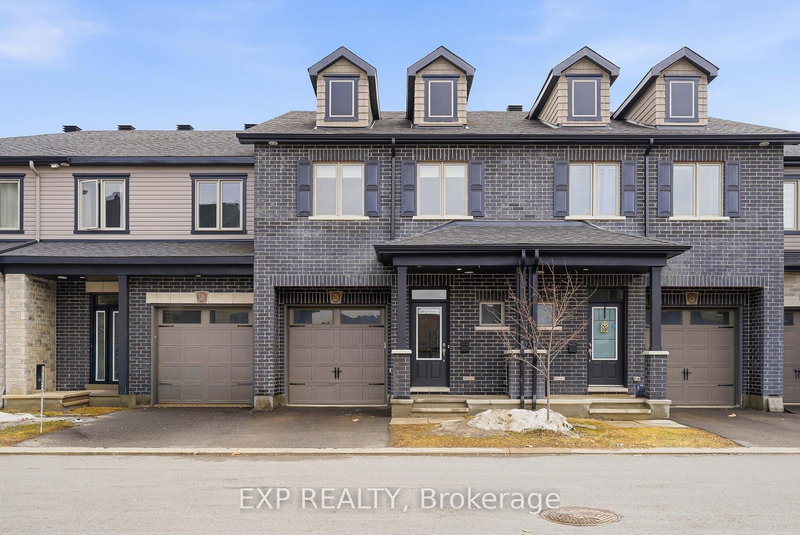 528 Fawn Valley Private, Ottawa, Ontario