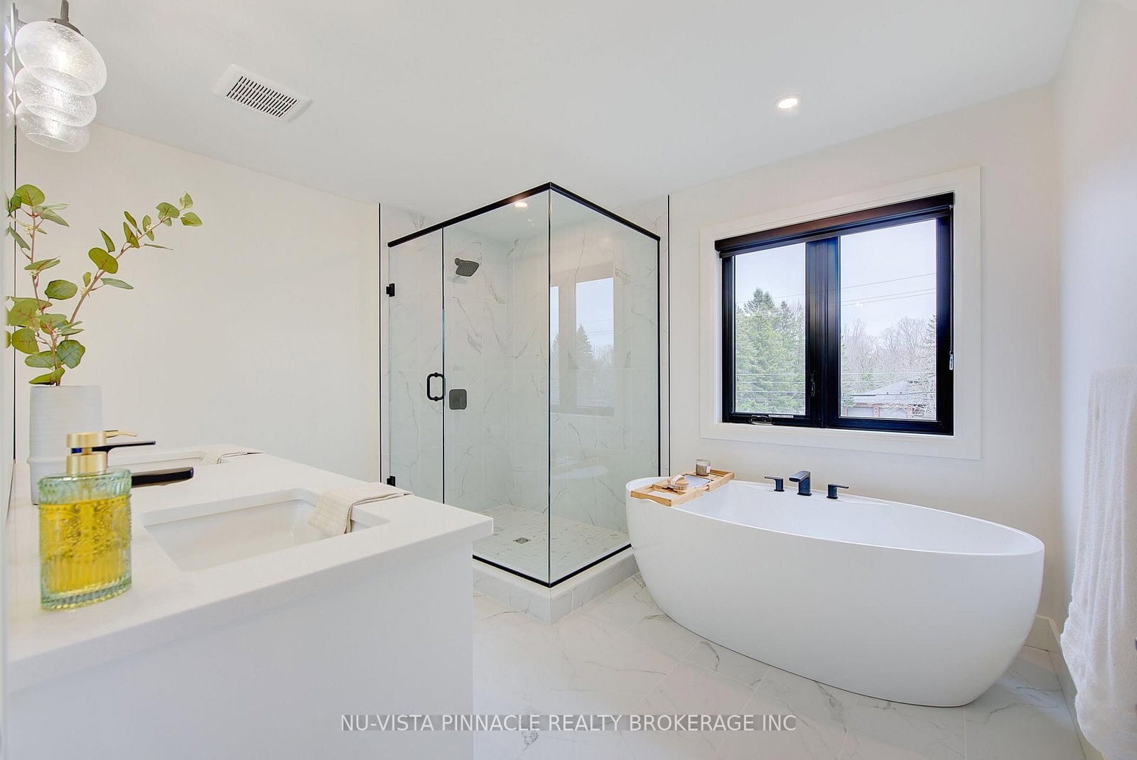 1564 Benjamin Drive - Photo 32