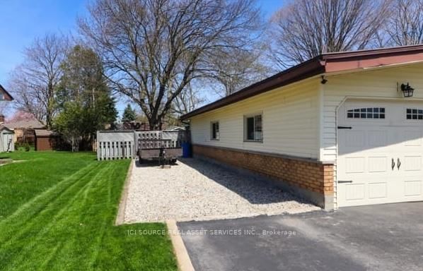 54 First St W, Woolwich, N3B 1H1 | Image 3