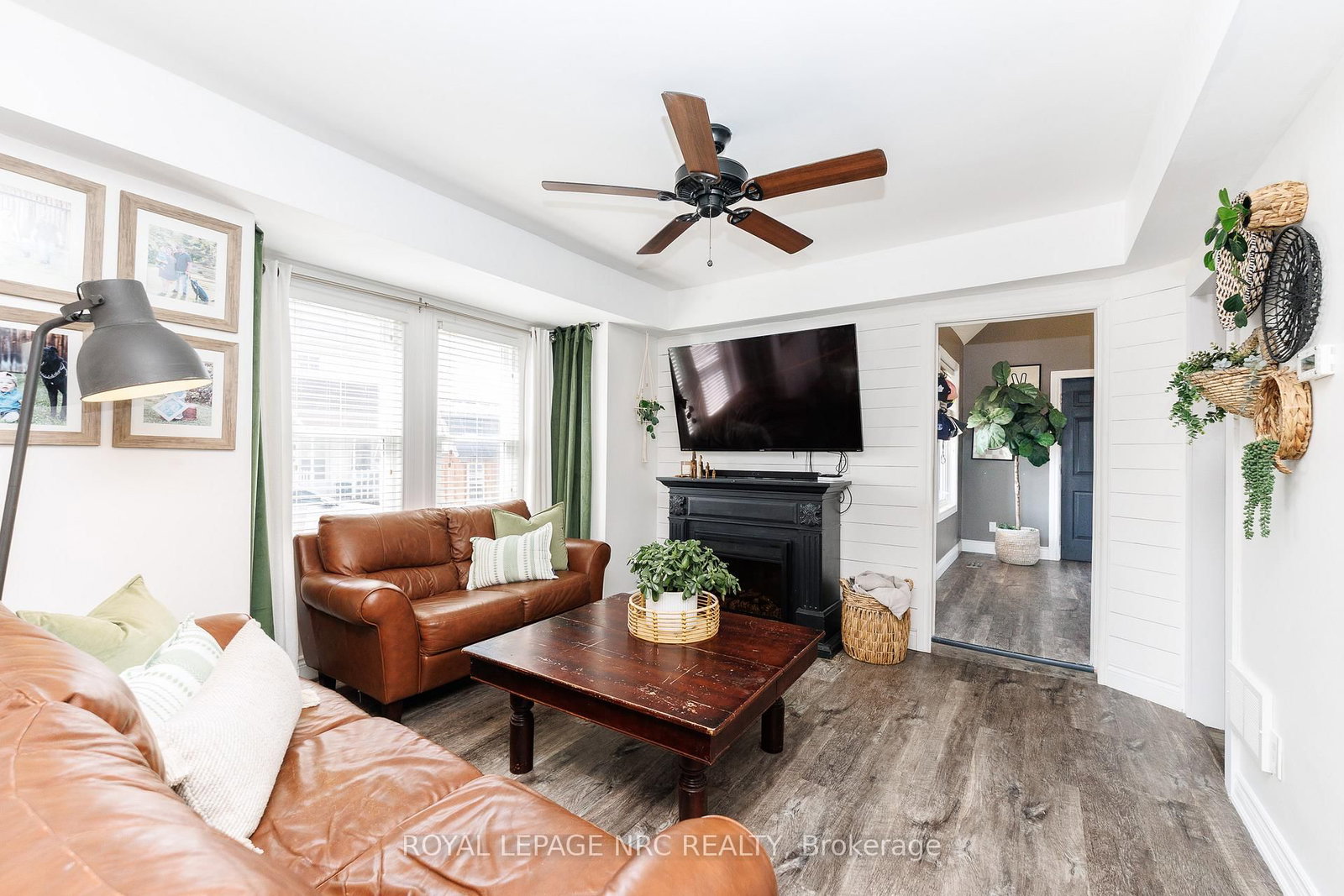 Detached House for sale at 108 High Street, Fort Erie, Ontario, L2A 3P7 - Central - MLS: X12963906