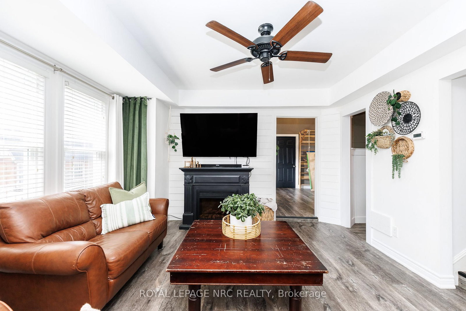 Detached House for sale at 108 High Street, Fort Erie, Ontario, L2A 3P7 - Central - MLS: X12963906